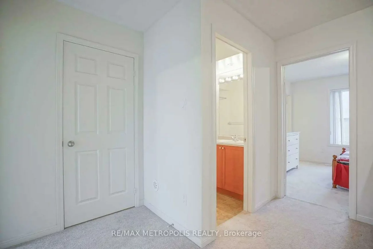187, Lewis Honey, Bayview Northeast, Aurora