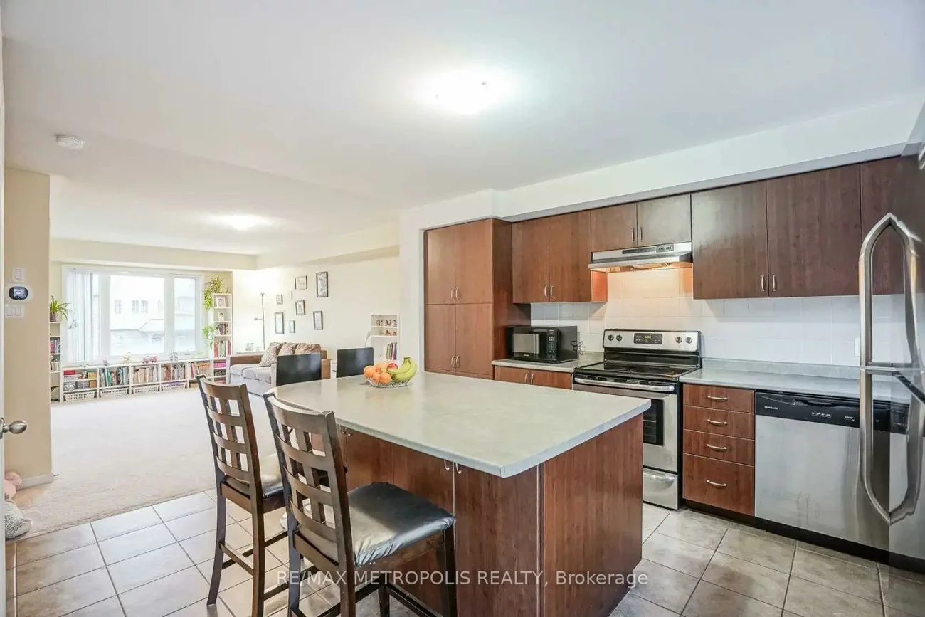 187, Lewis Honey, Bayview Northeast, Aurora