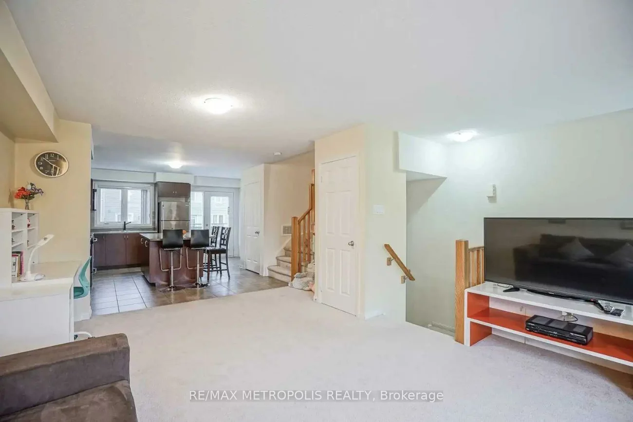 187, Lewis Honey, Bayview Northeast, Aurora