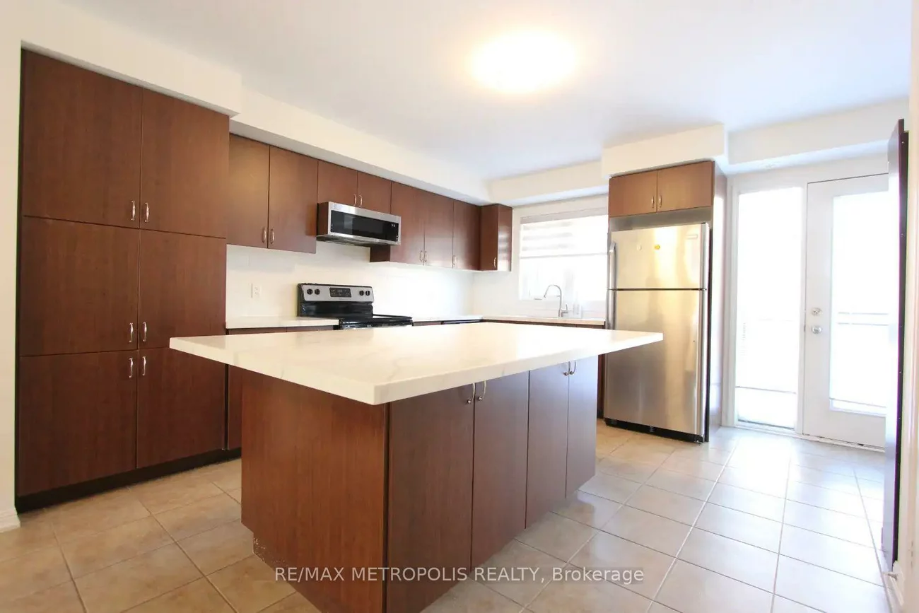 187, Lewis Honey, Bayview Northeast, Aurora