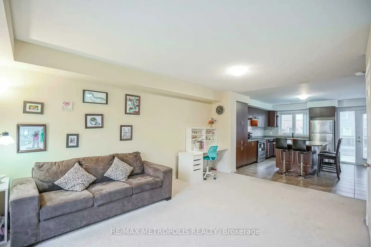 187, Lewis Honey, Bayview Northeast, Aurora