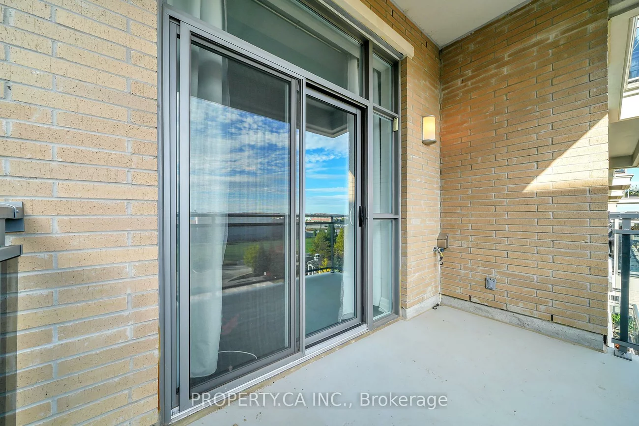 111, Civic Square, Bayview Wellington, Aurora