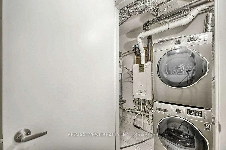 600, Alex Gardner, Aurora Village, Aurora