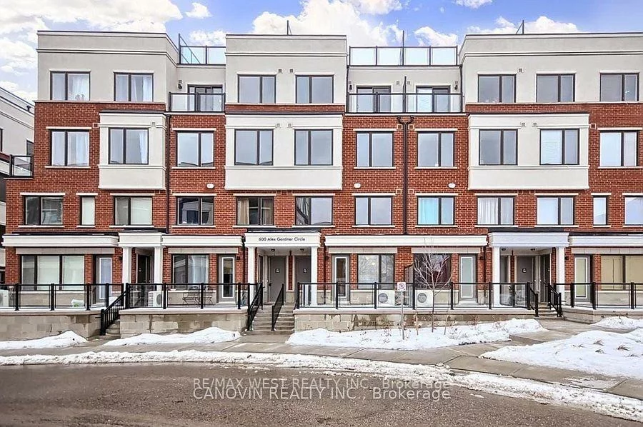 600, Alex Gardner, Aurora Village, Aurora