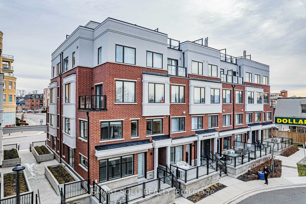 600, Alex Gardner, Aurora Village, Aurora