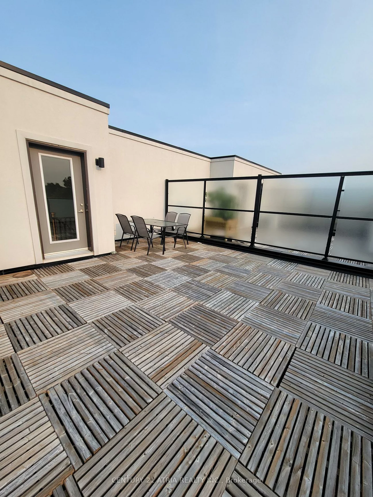 300, Alex Gardner, Aurora Village, Aurora