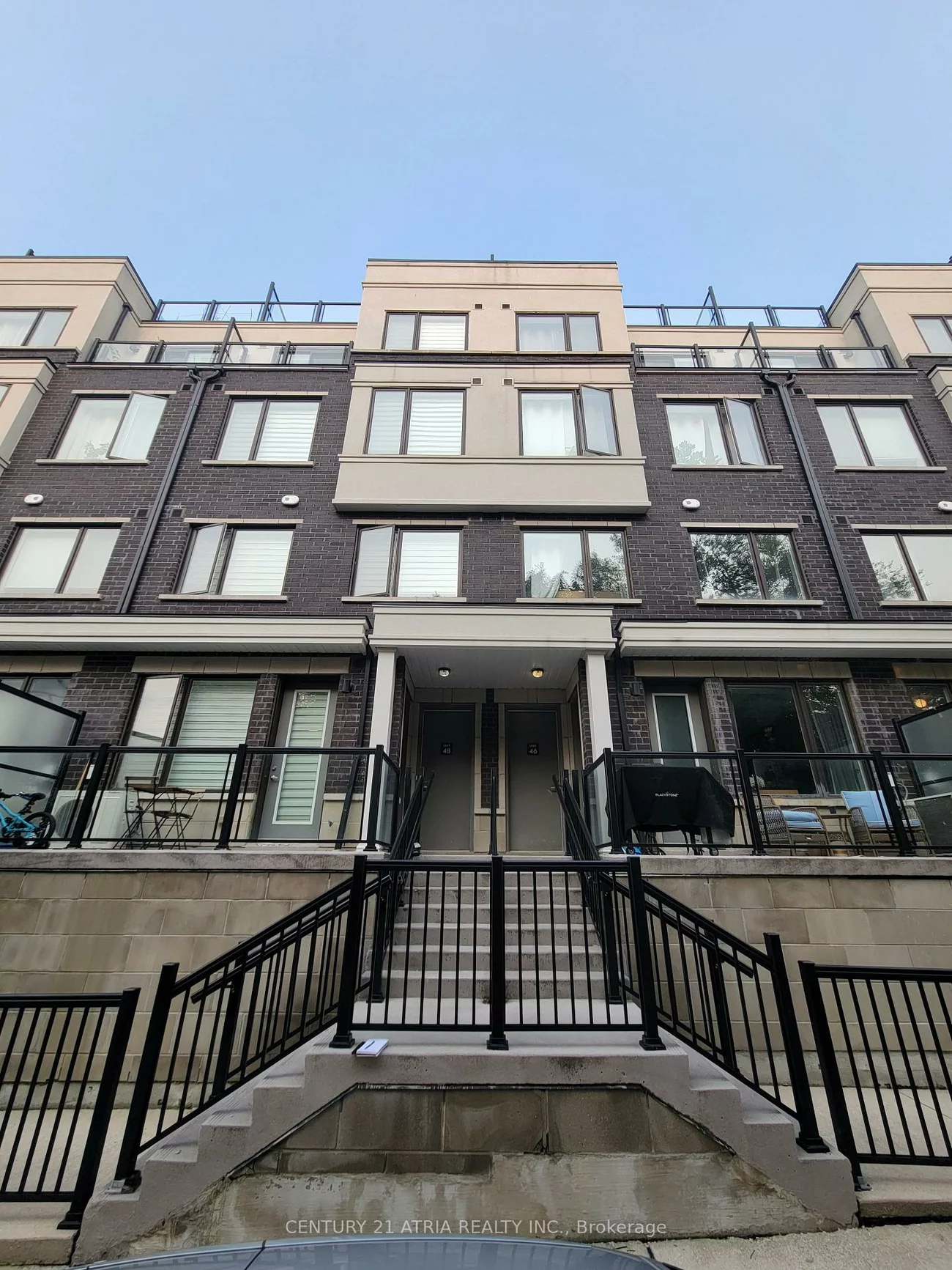 300, Alex Gardner, Aurora Village, Aurora