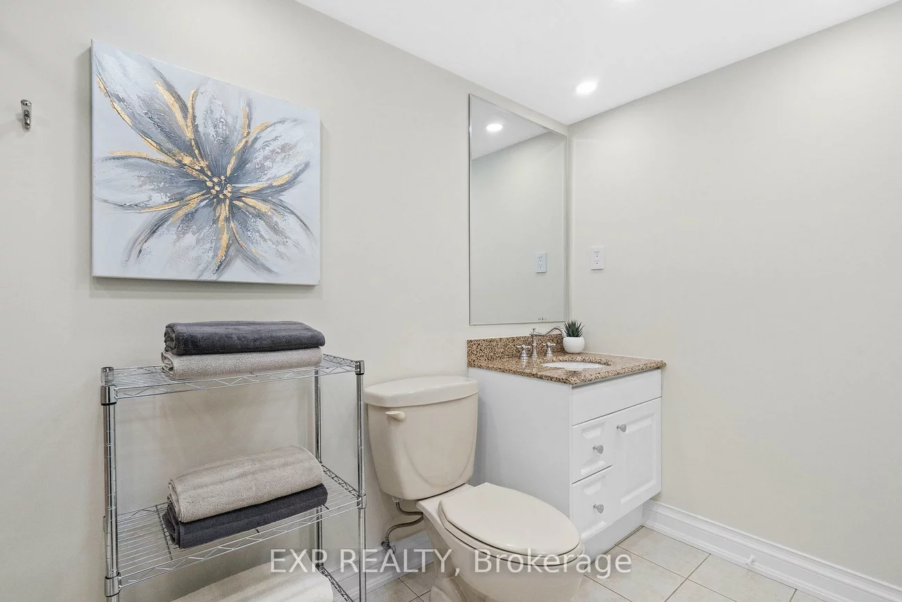 15390, Yonge, Aurora Heights, Aurora