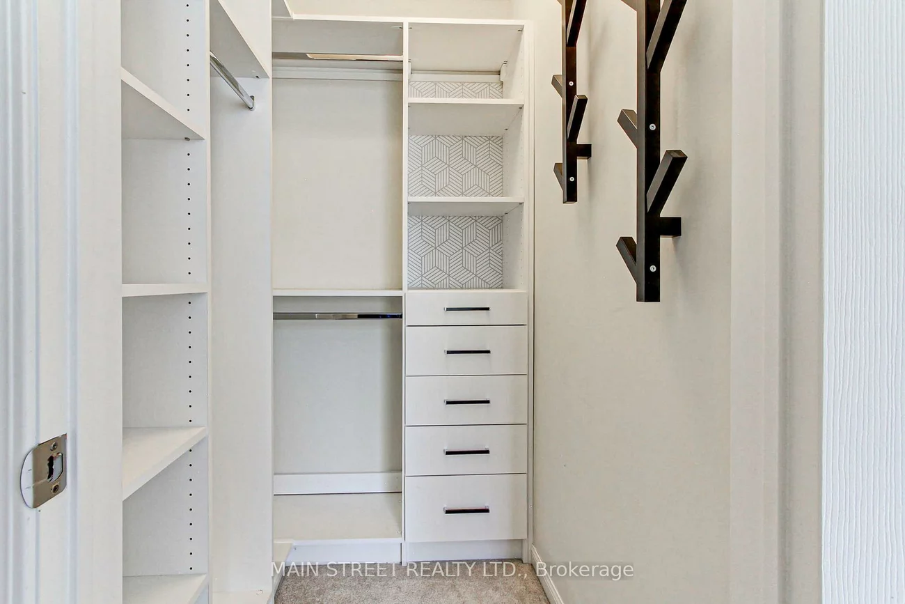 15949, Bayview, Bayview Northeast, Aurora