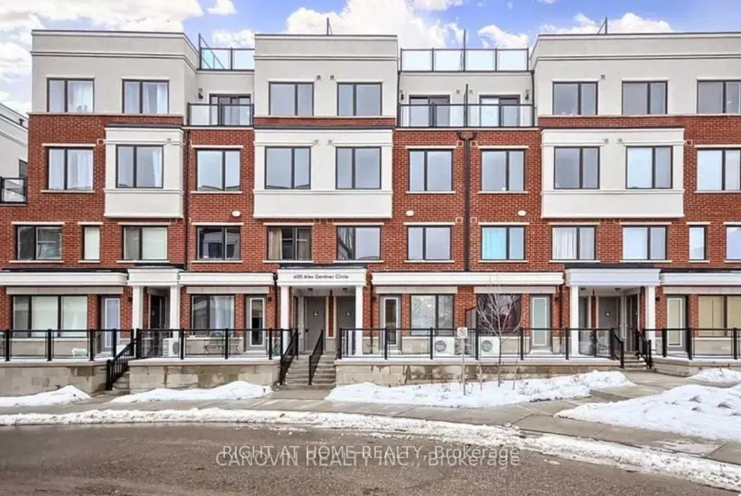 600, Alex Gardner, Aurora Village, Aurora