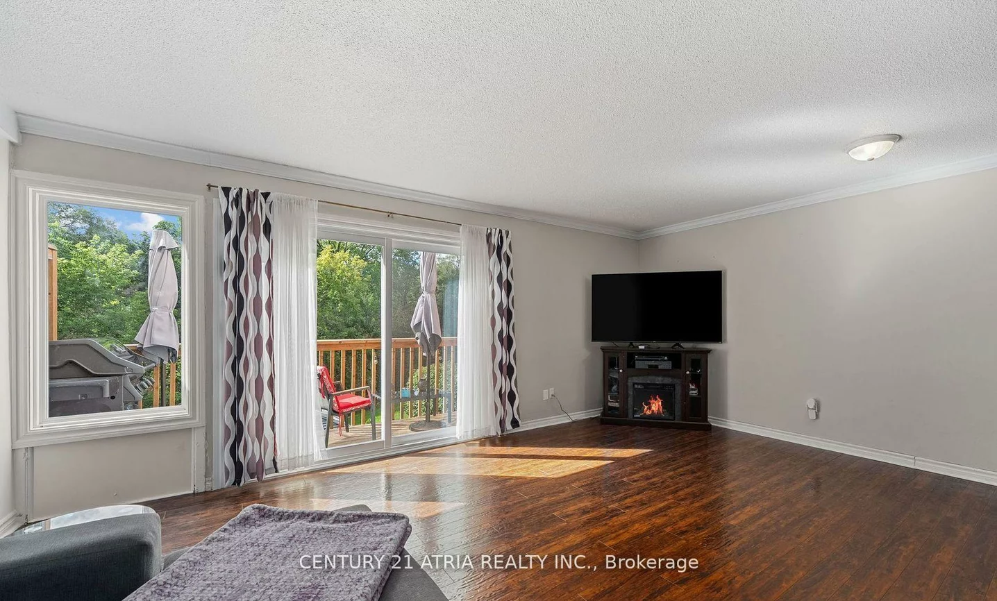 299, Milestone, Aurora Village, Aurora