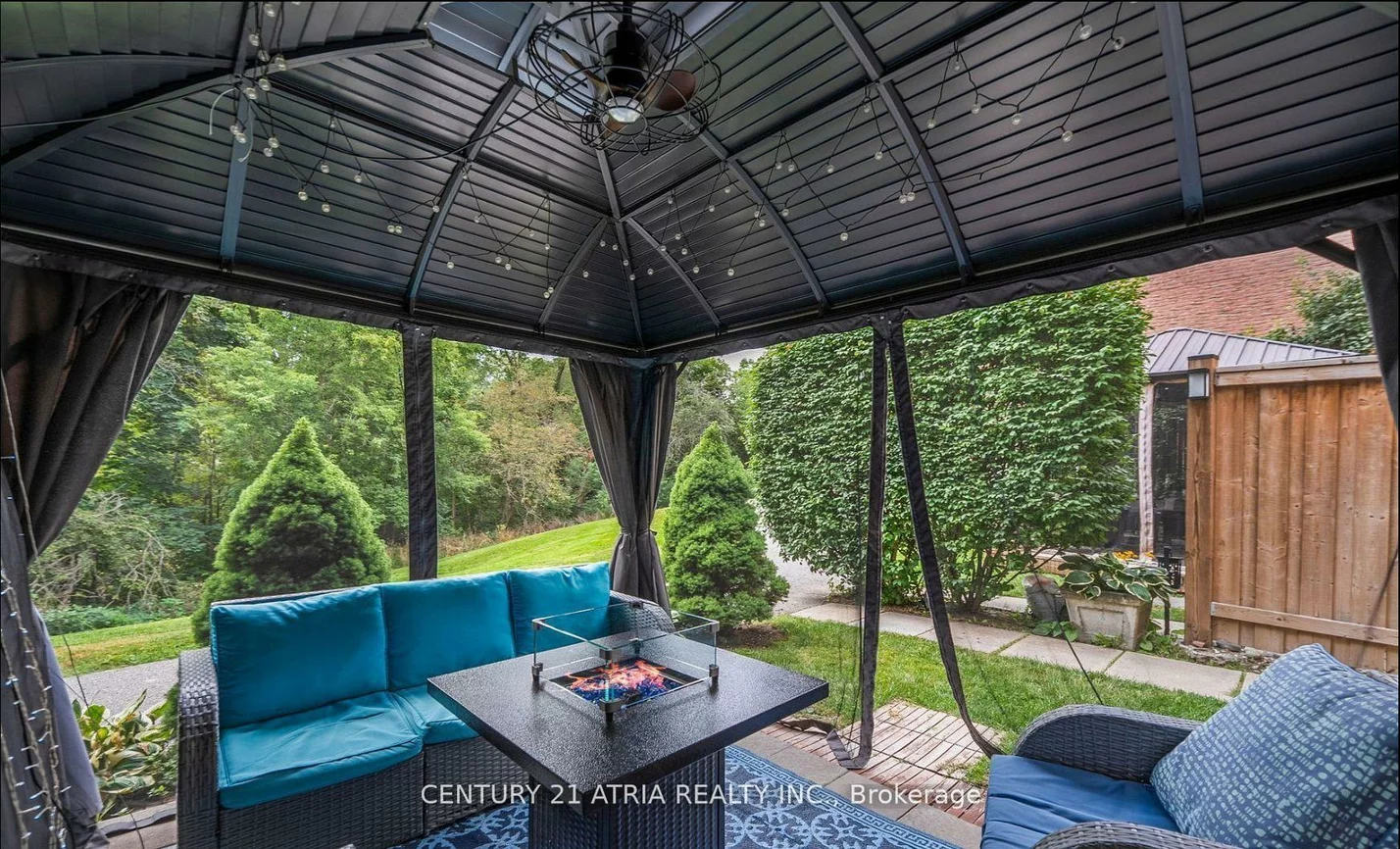 299, Milestone, Aurora Village, Aurora