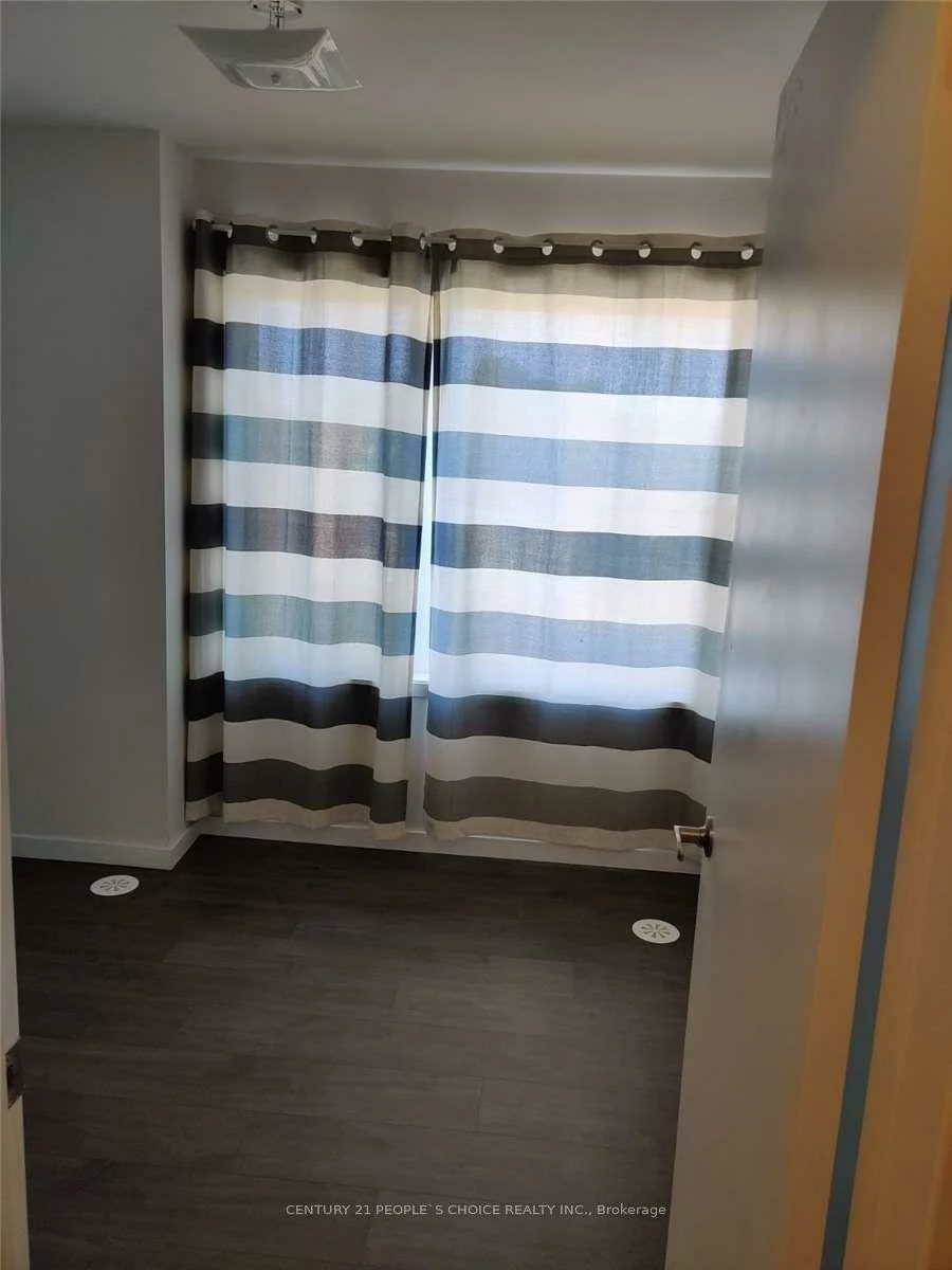 300, Alex Gardner, Aurora Heights, Aurora