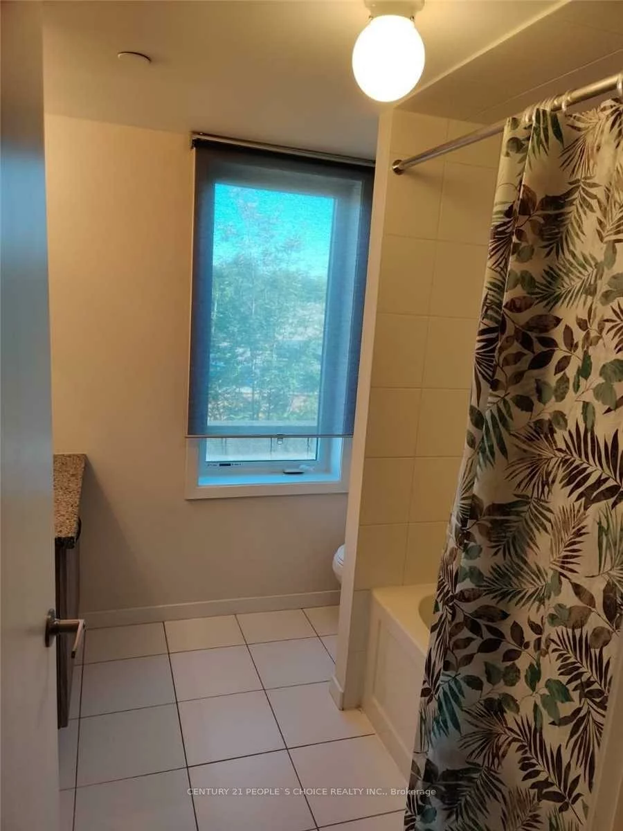 300, Alex Gardner, Aurora Heights, Aurora