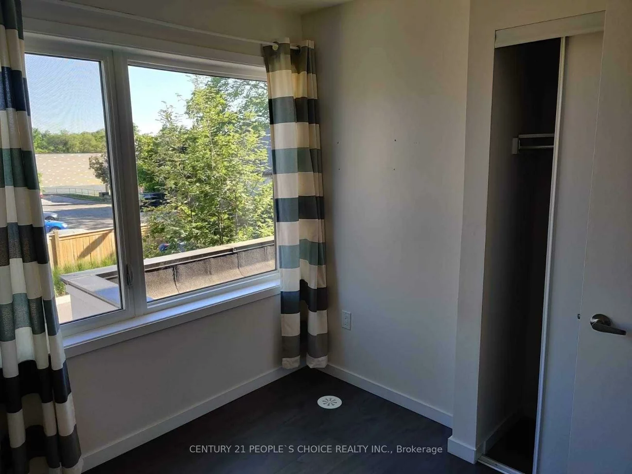 300, Alex Gardner, Aurora Heights, Aurora