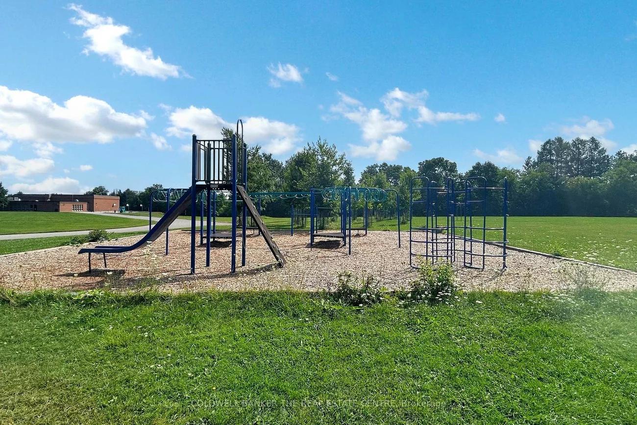 195, Milestone, Aurora Village, Aurora