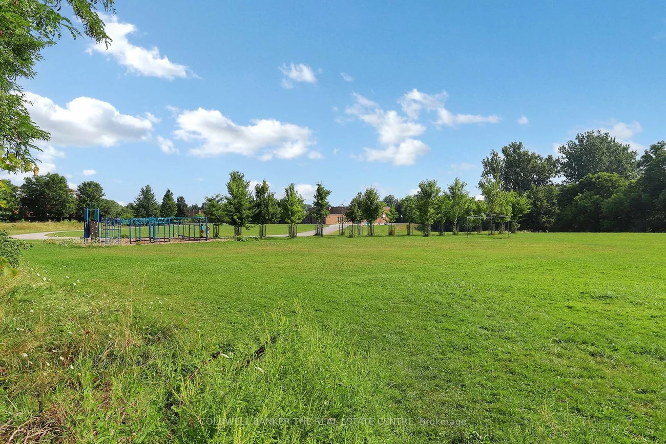 195, Milestone, Aurora Village, Aurora