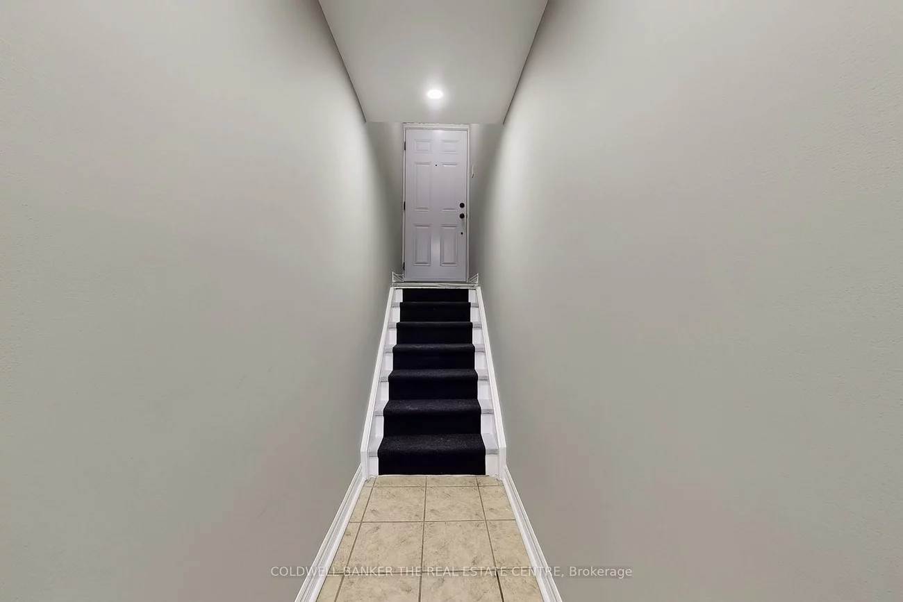 195, Milestone, Aurora Village, Aurora