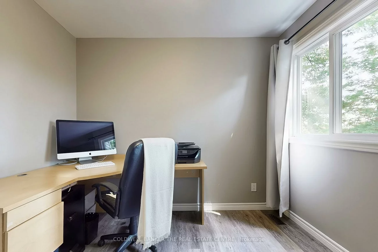 195, Milestone, Aurora Village, Aurora