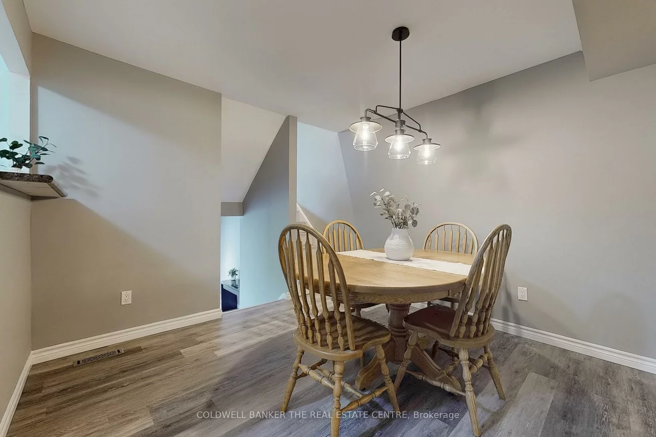 195, Milestone, Aurora Village, Aurora