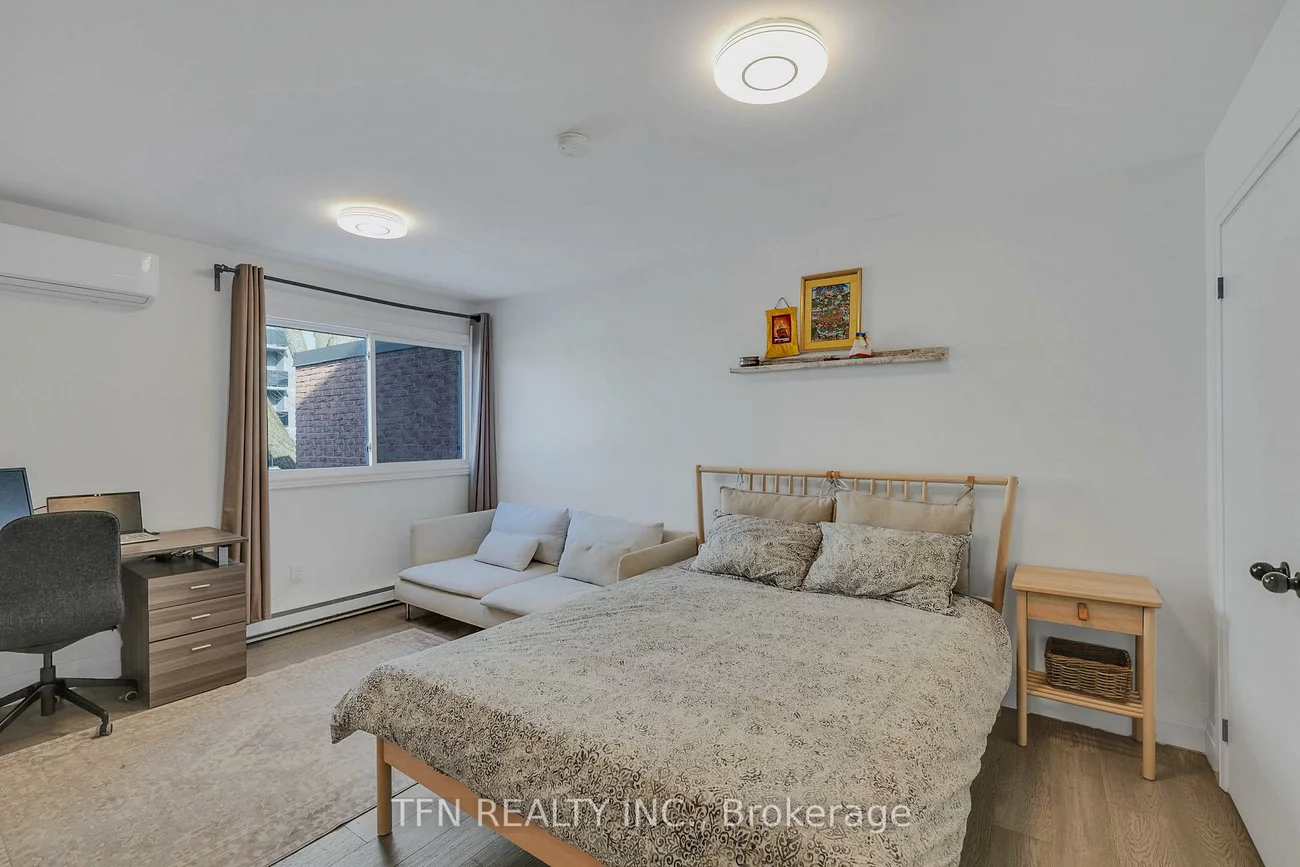 242, Milestone, Aurora Village, Aurora