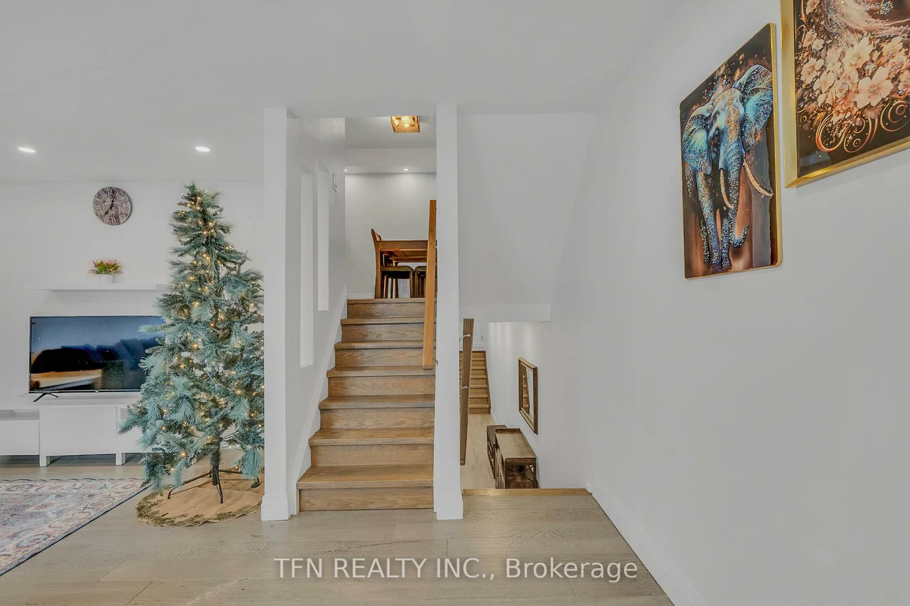 242, Milestone, Aurora Village, Aurora