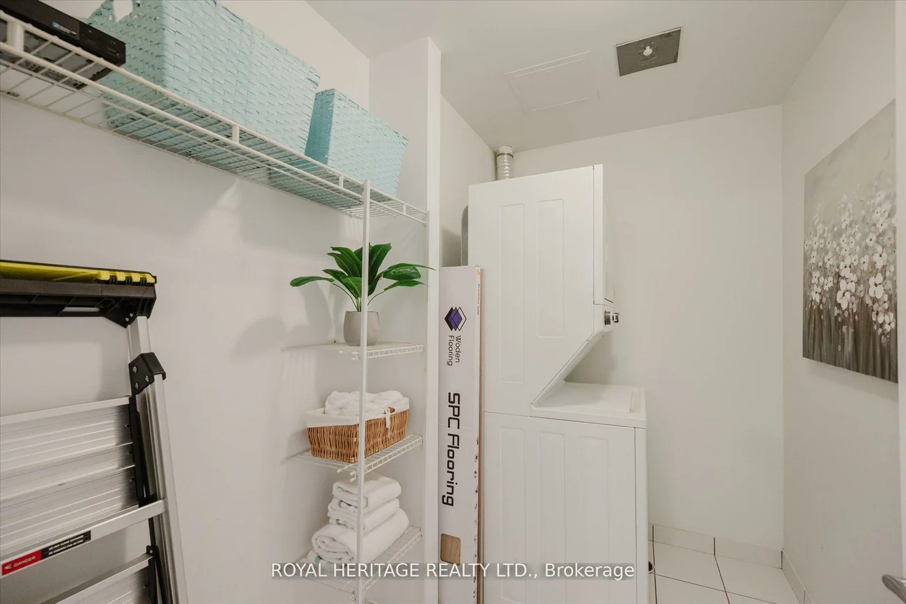 111, Civic Square, Bayview Wellington, Aurora