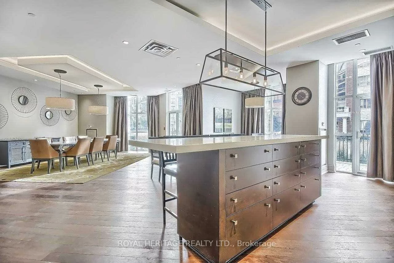 111, Civic Square, Bayview Wellington, Aurora