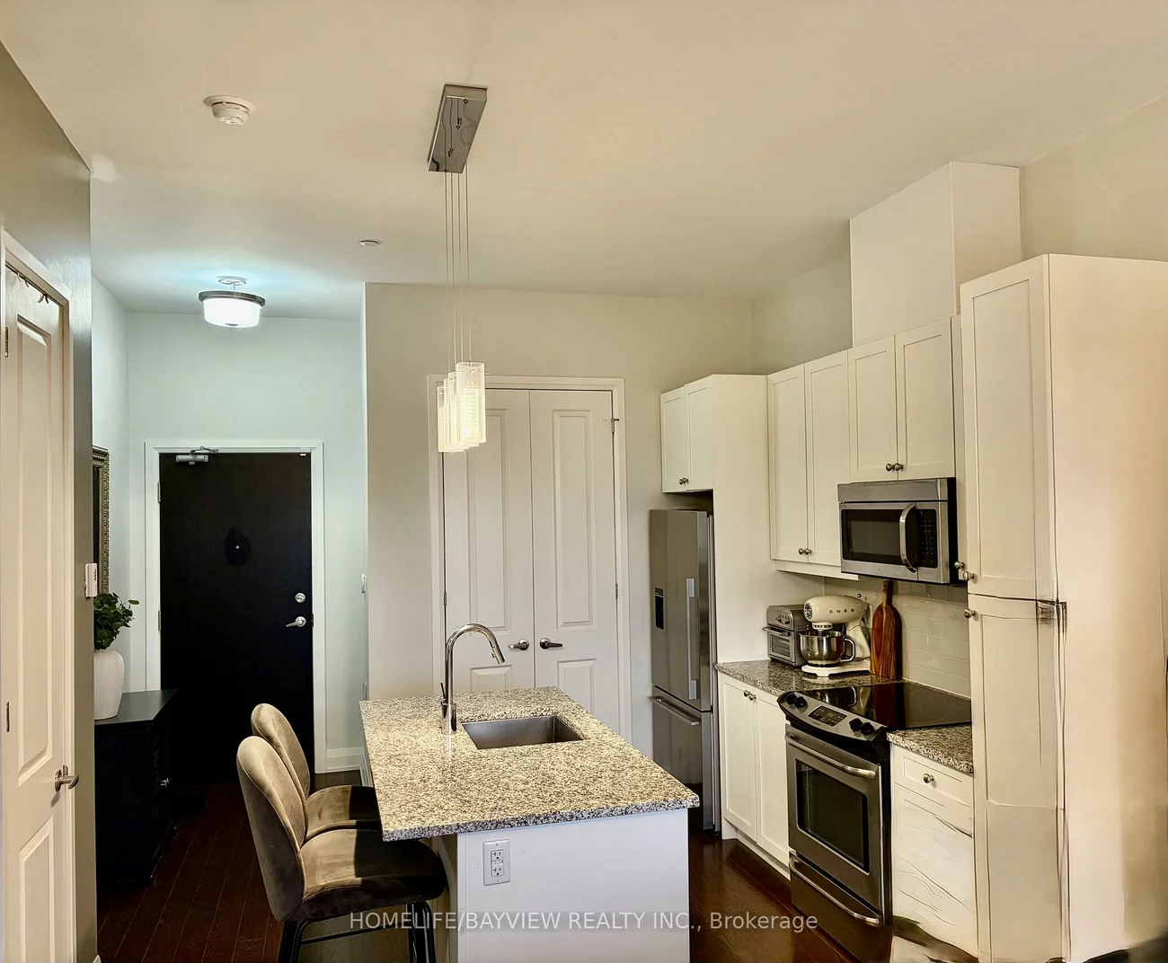 15277, Yonge, Aurora Village, Aurora