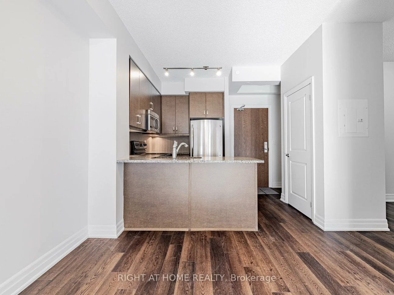 111, civic square, Bayview Wellington, Aurora