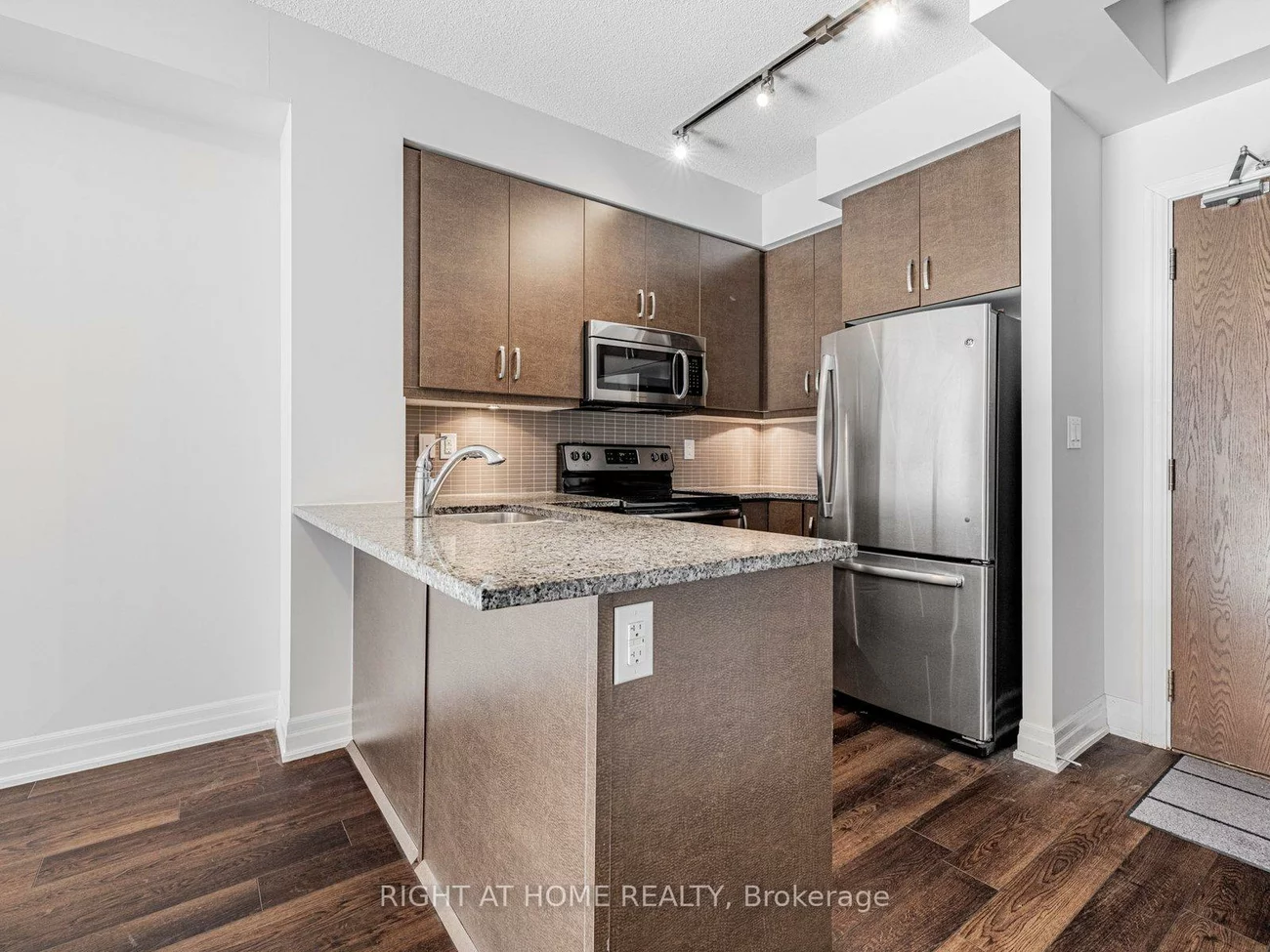 111, civic square, Bayview Wellington, Aurora