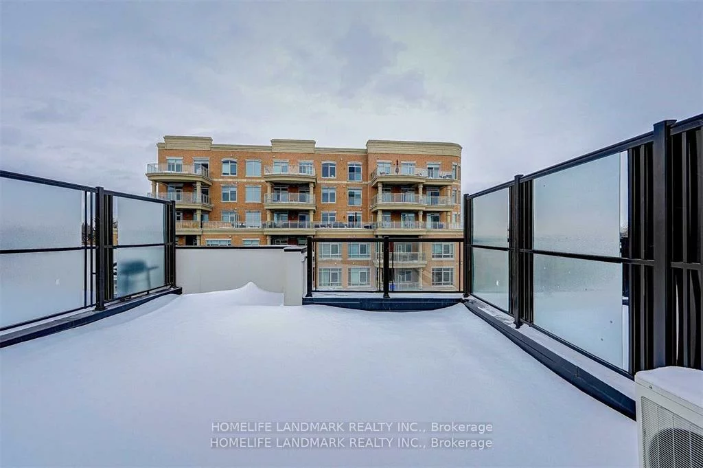 500, Alex Gardner, Aurora Heights, Aurora