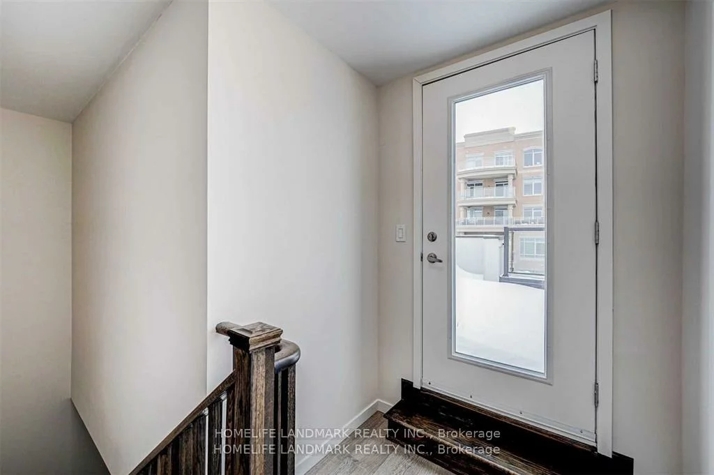 500, Alex Gardner, Aurora Heights, Aurora