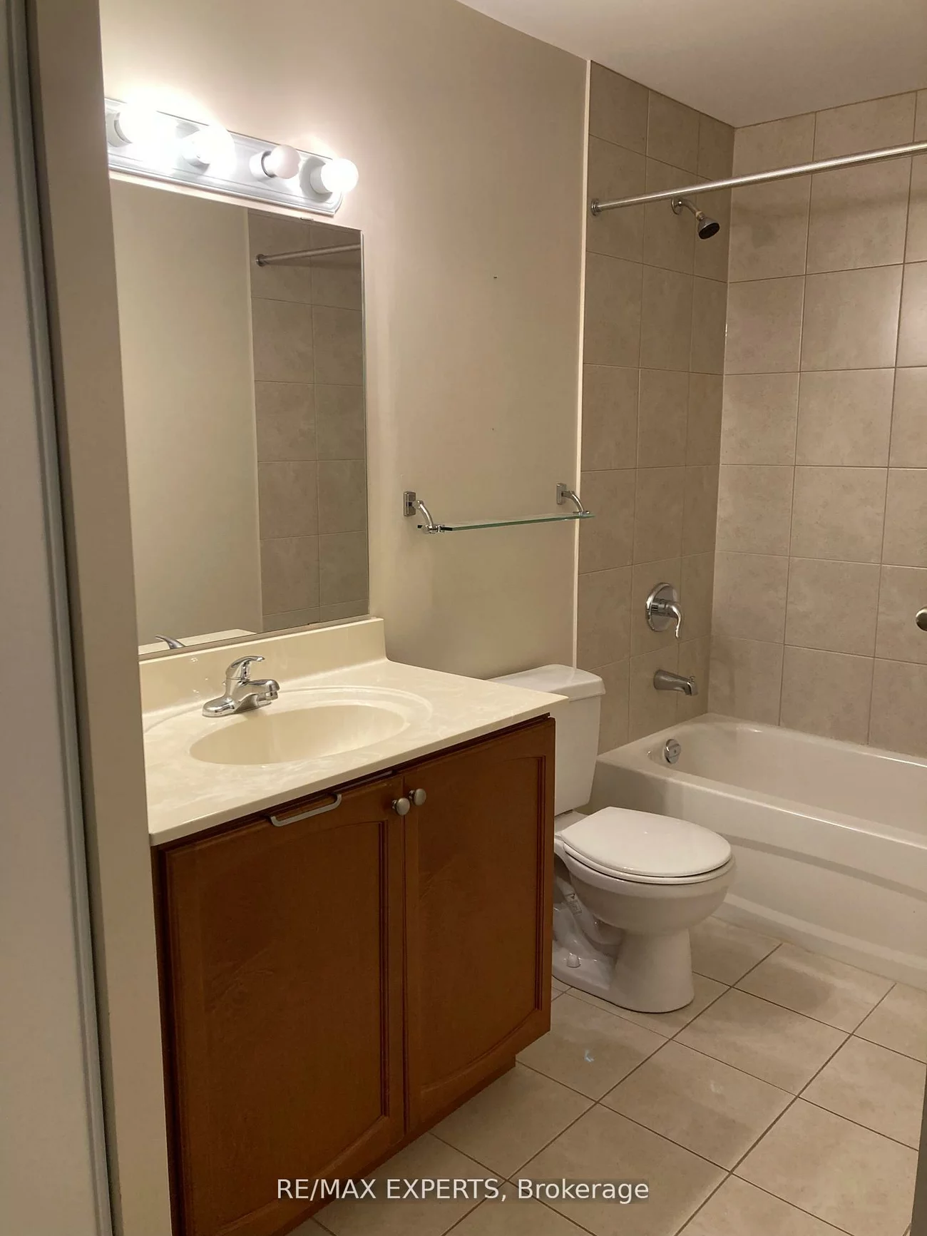 15450, Yonge, Aurora Heights, Aurora