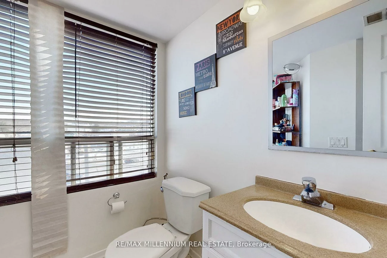 160, Wellington, Aurora Village, Aurora