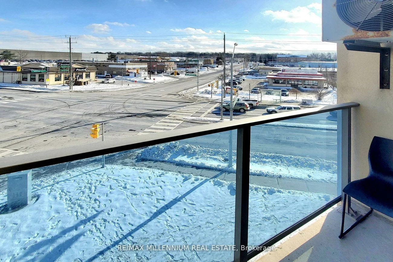 160, Wellington, Aurora Village, Aurora