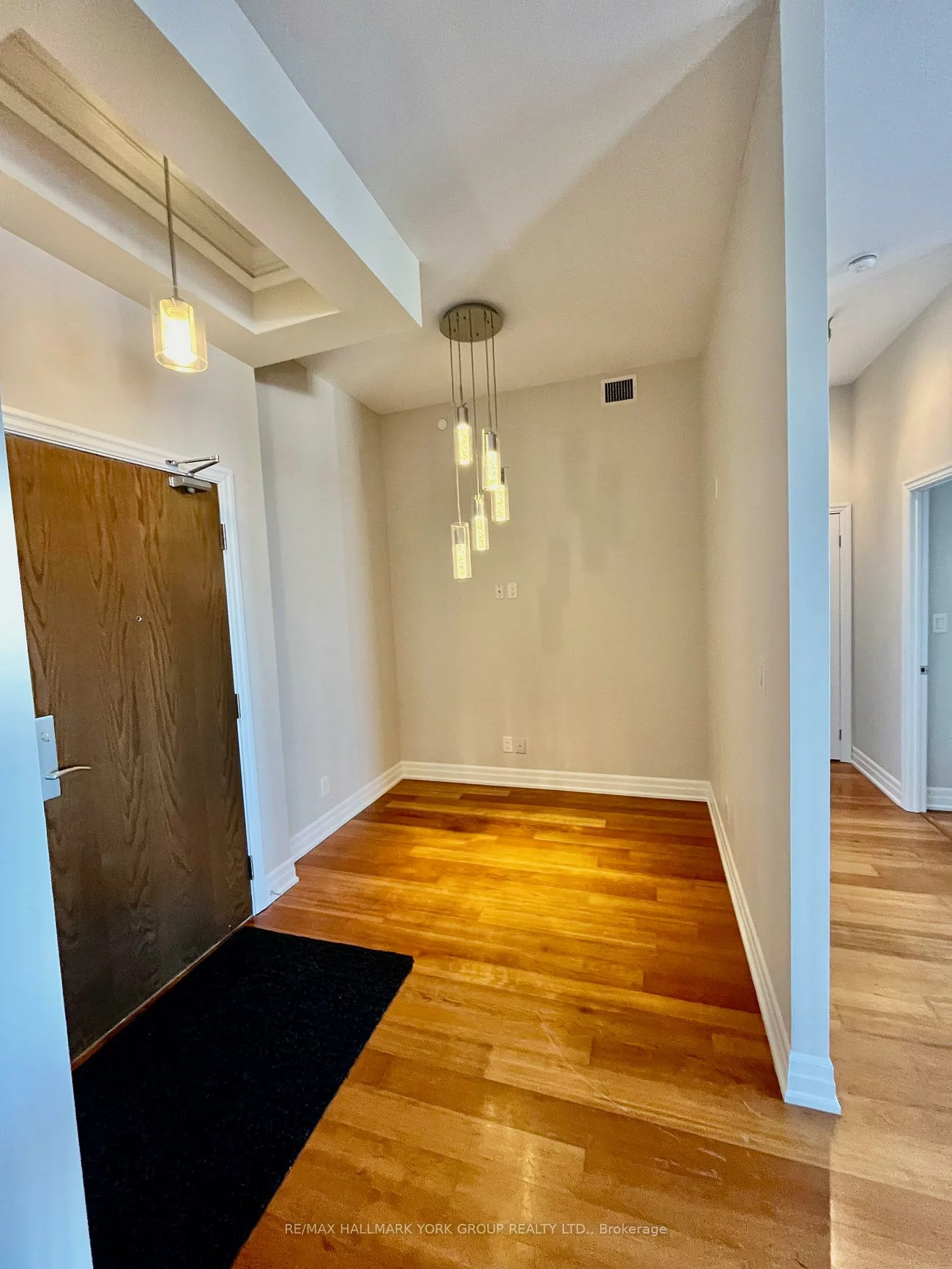 111, Civic Square, Bayview Wellington, Aurora