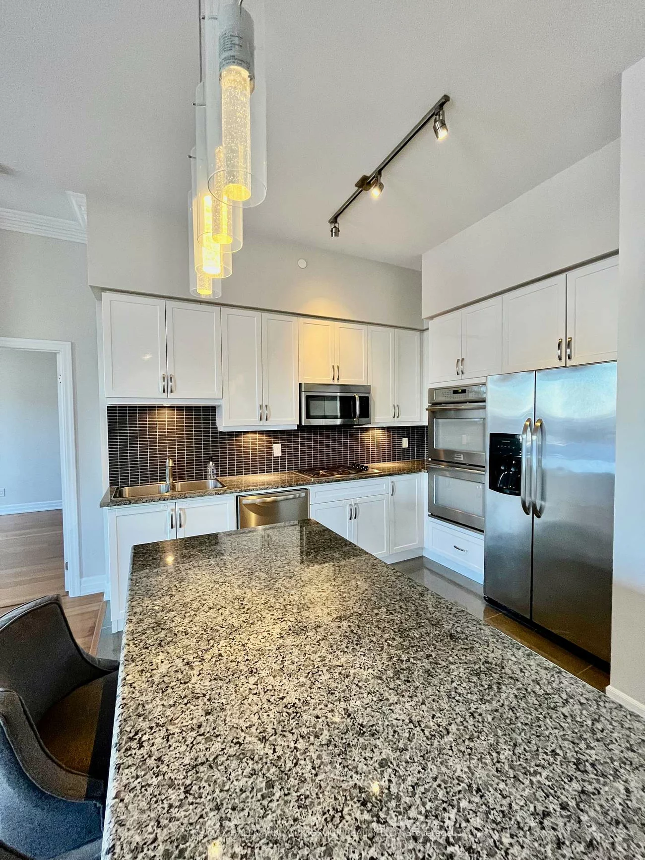 111, Civic Square, Bayview Wellington, Aurora