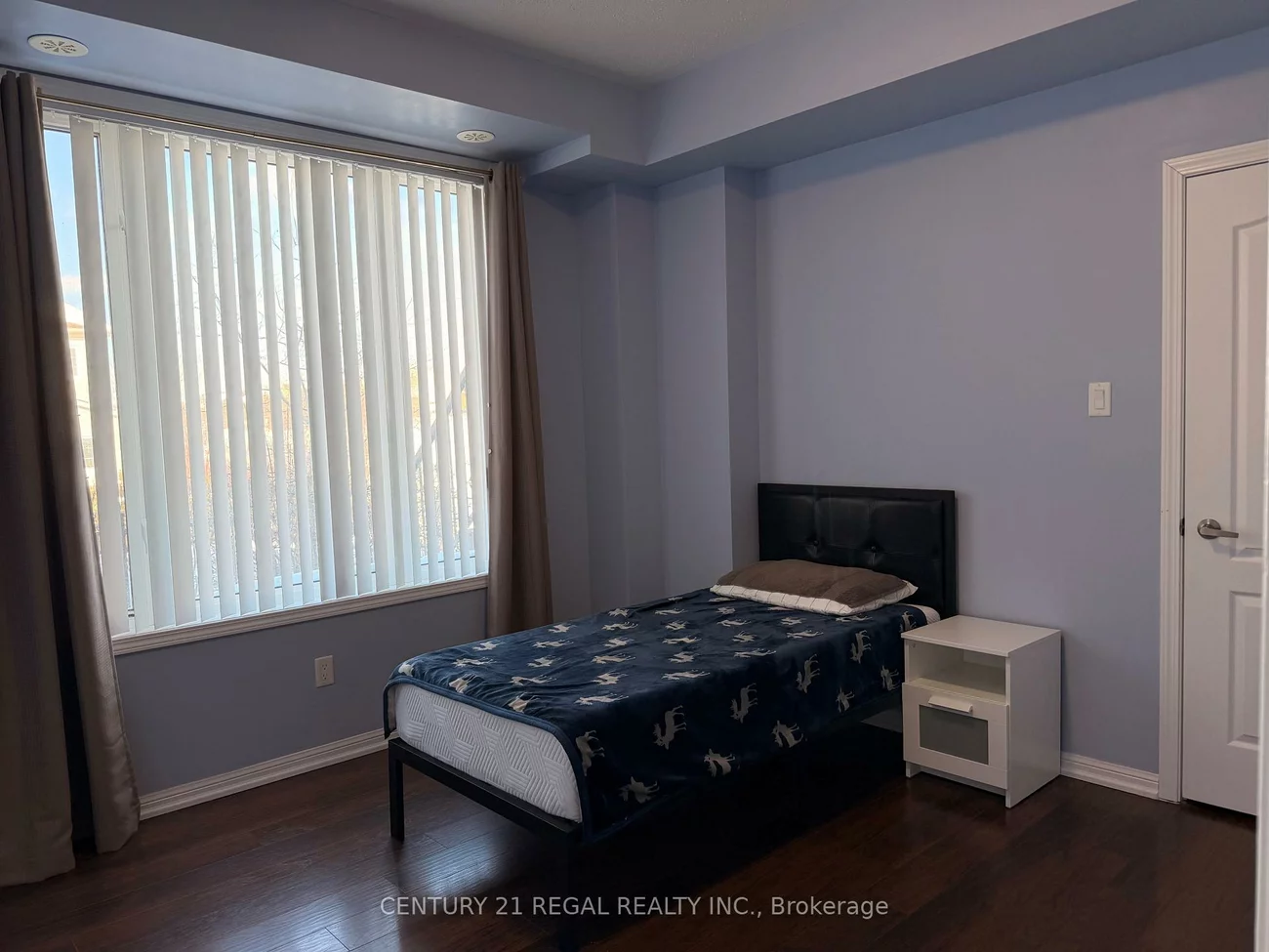 36, Walter Dove, Bayview Wellington, Aurora