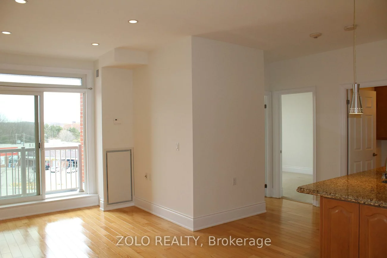 15450, Yonge, Aurora Heights, Aurora