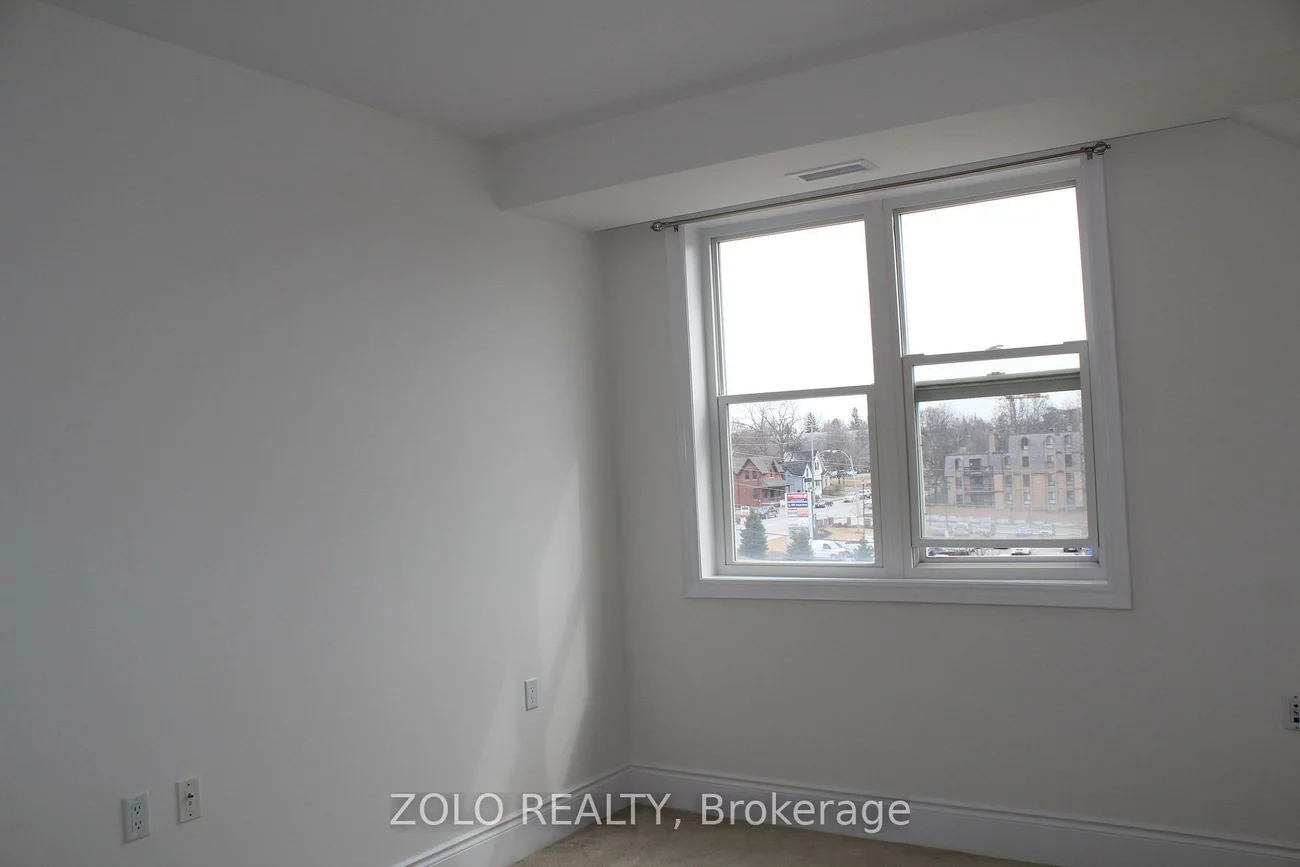 15450, Yonge, Aurora Heights, Aurora