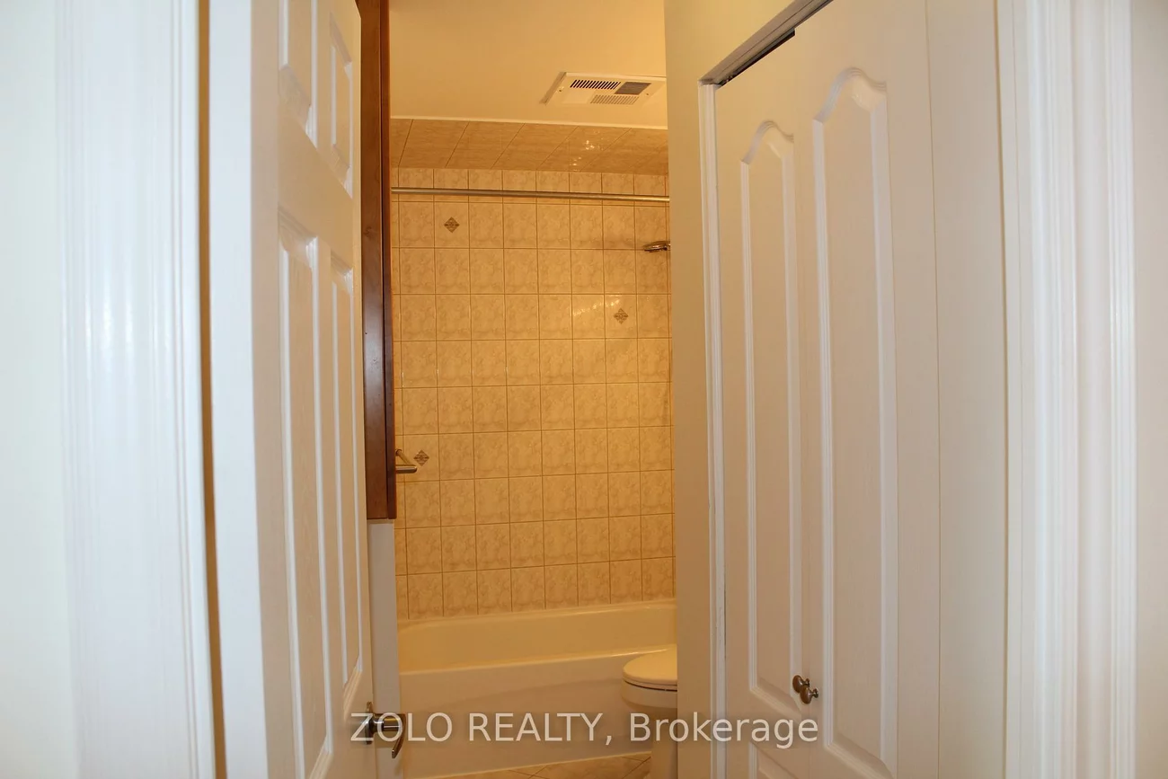 15450, Yonge, Aurora Heights, Aurora