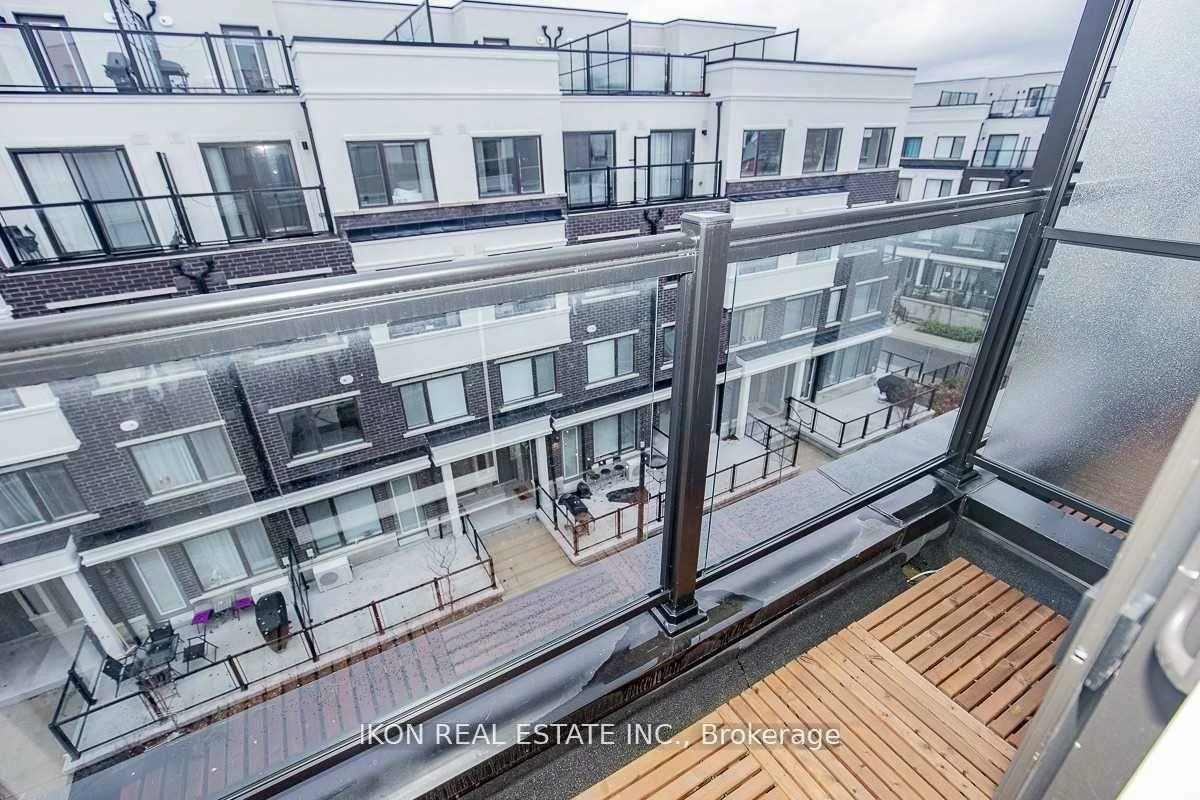 400, ALEX GARDNER, Aurora Village, Aurora