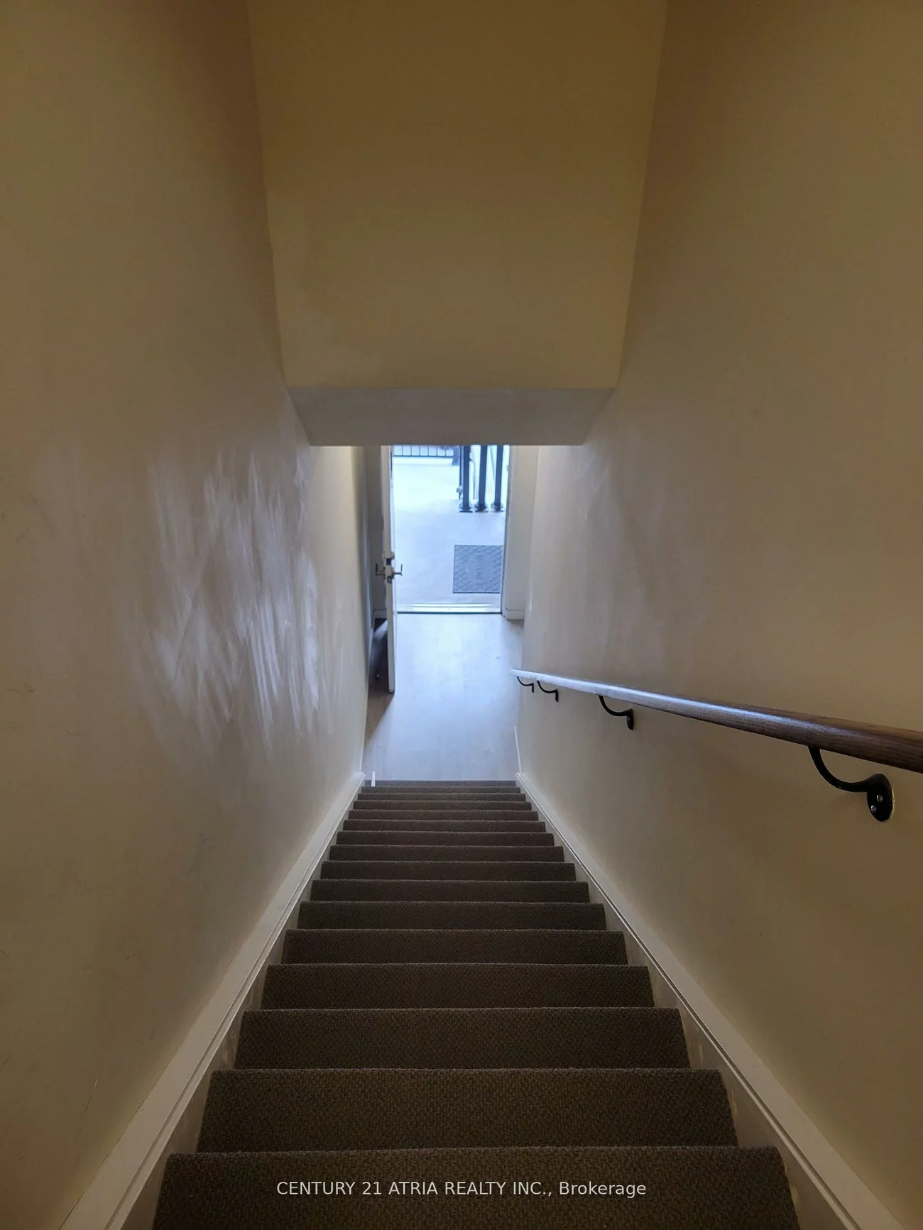 300, Alex Gardner, Aurora Village, Aurora