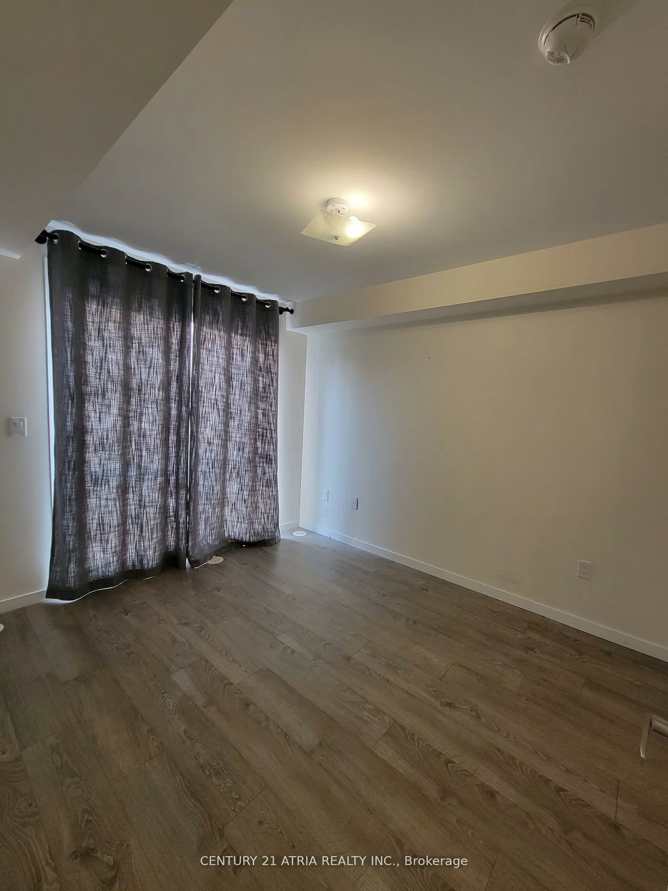 300, Alex Gardner, Aurora Village, Aurora