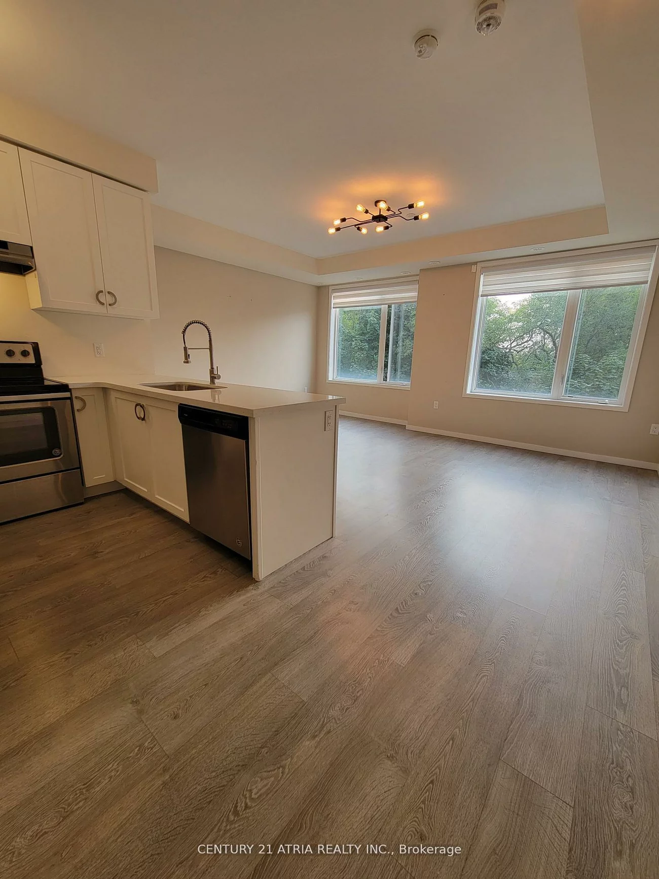 300, Alex Gardner, Aurora Village, Aurora