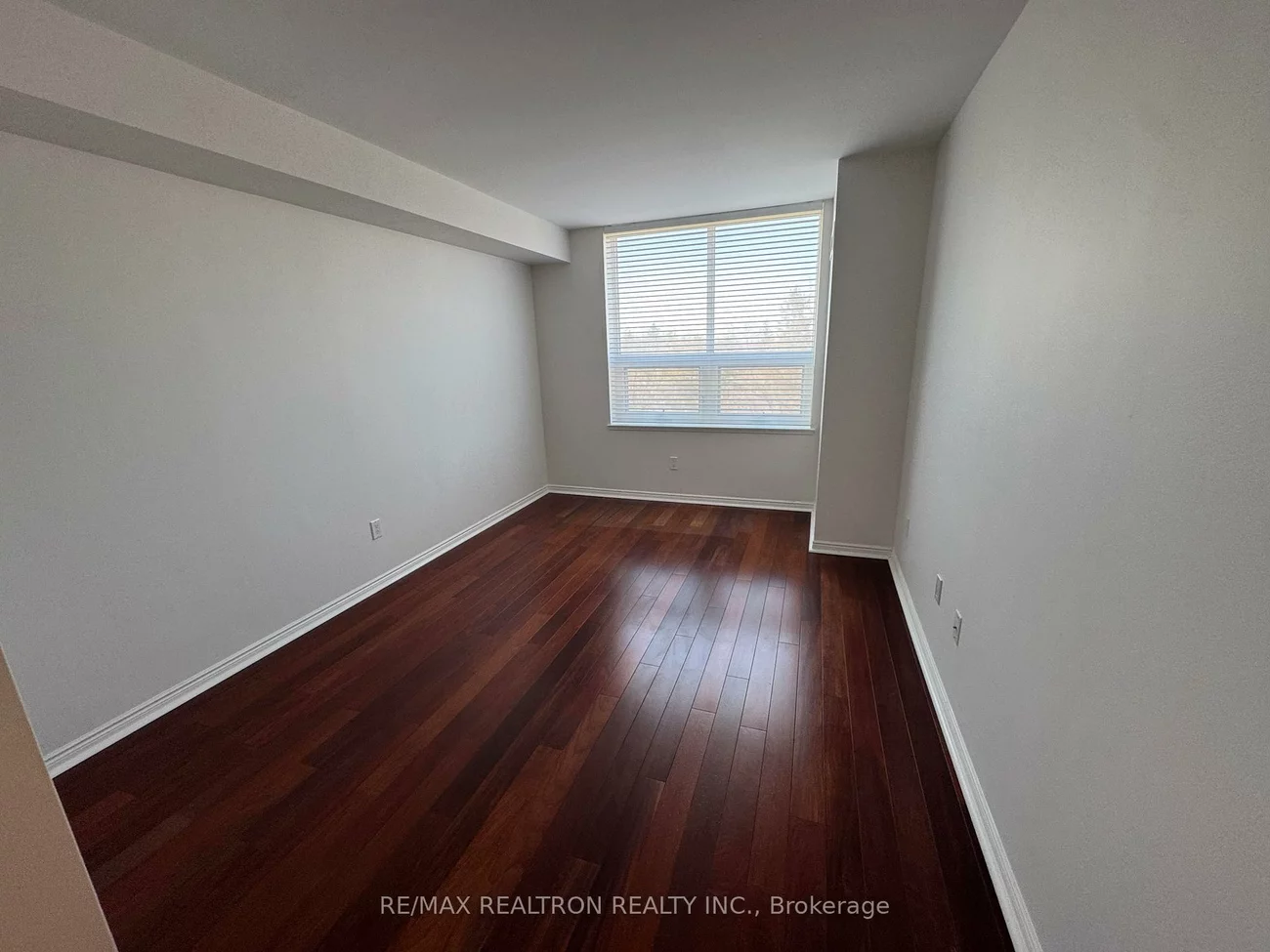 14924, Yonge, Aurora Highlands, Aurora