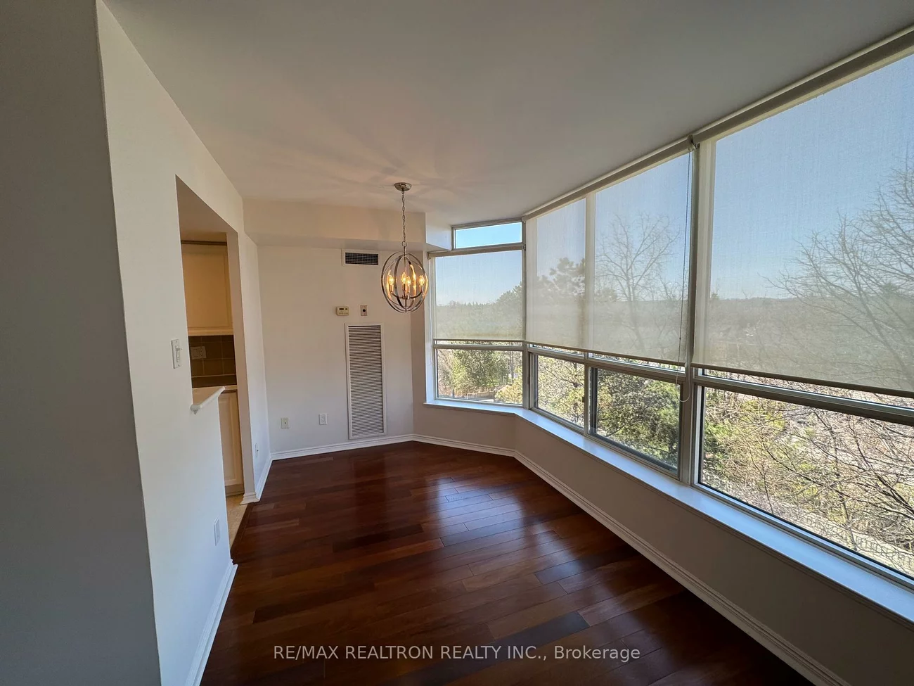 14924, Yonge, Aurora Highlands, Aurora