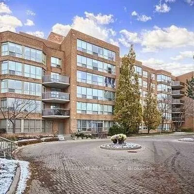 14924, Yonge, Aurora Highlands, Aurora