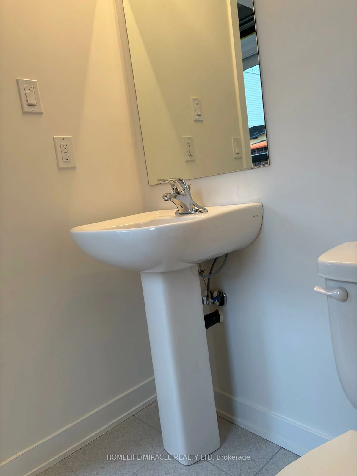 15100, Yonge, Aurora Village, Aurora